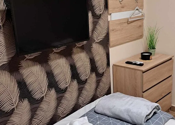 Anna Vendeghaz Es Rendezvenyterem * Hajdúnánás